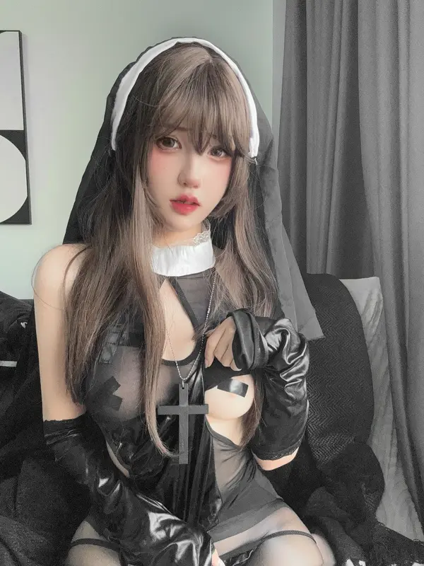 阿薰kaOri - NO.19 偷偷做坏事的修女 19
